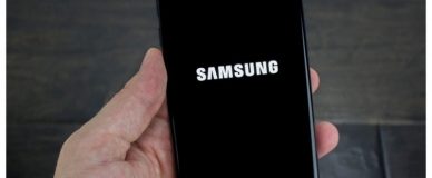 Samsung Galaxy S10+.