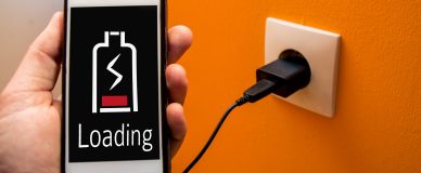 Медленно заряжается