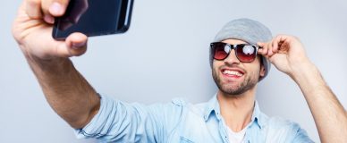 Делать селфи